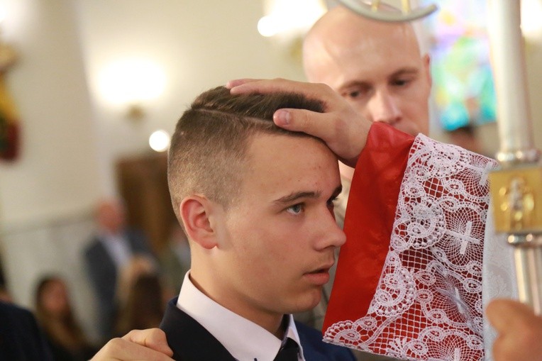 Bierzmowanie u MB Anielskiej w Dębicy