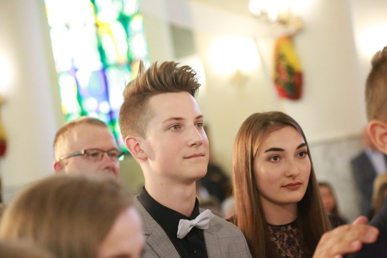 Bierzmowanie u MB Anielskiej w Dębicy