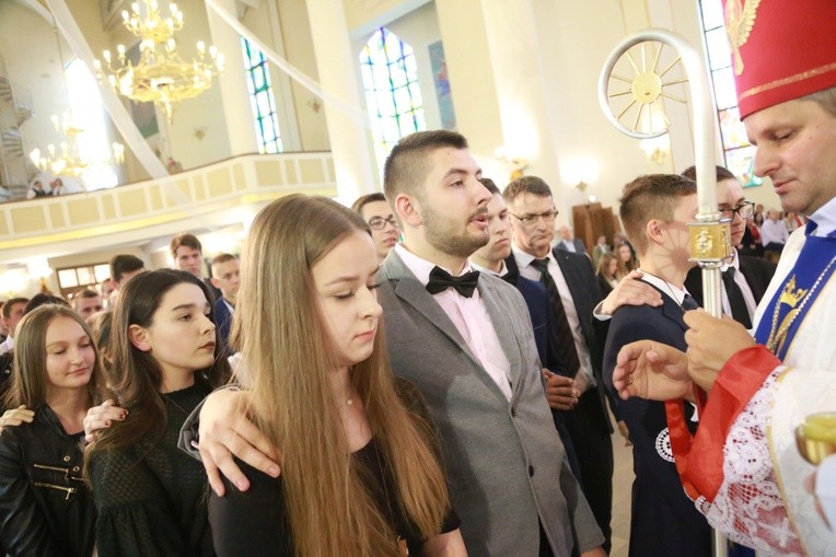 Bierzmowanie u MB Anielskiej w Dębicy