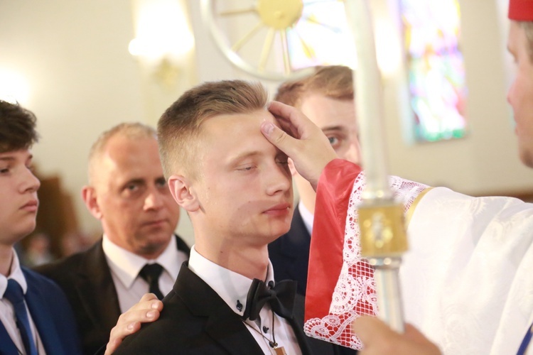 Bierzmowanie u MB Anielskiej w Dębicy