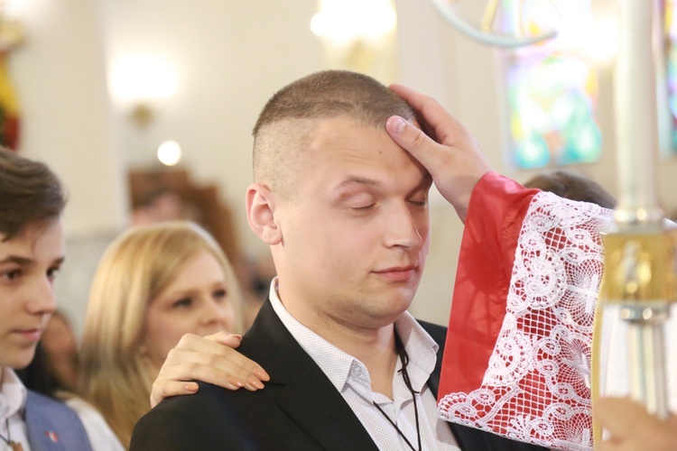 Bierzmowanie u MB Anielskiej w Dębicy