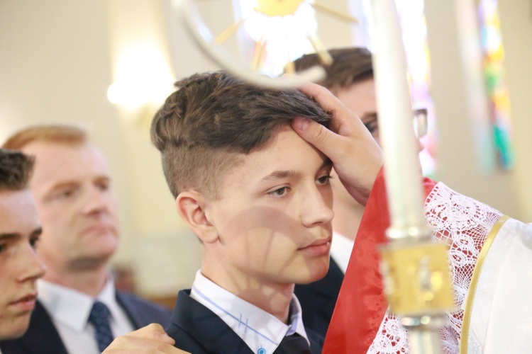Bierzmowanie u MB Anielskiej w Dębicy