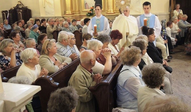 Błogosławieństwo lourdzkie na zakończenie Eucharystii