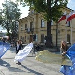 Taneczne pozdrowienie do nieba