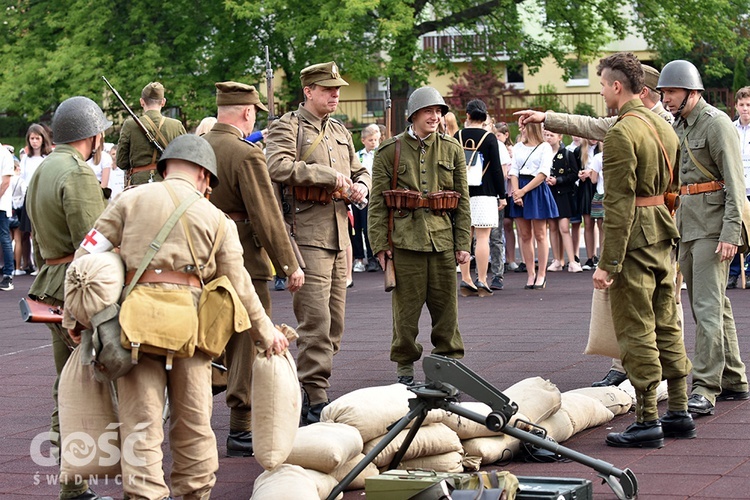 XXXV Ogólnopolskie Sympozjum Klubu Szkół im. Westerplatte w Dzierżoniowie