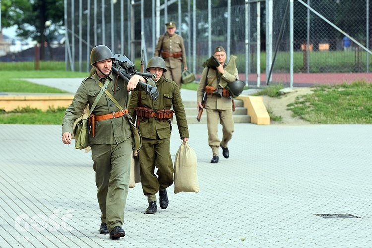 XXXV Ogólnopolskie Sympozjum Klubu Szkół im. Westerplatte w Dzierżoniowie