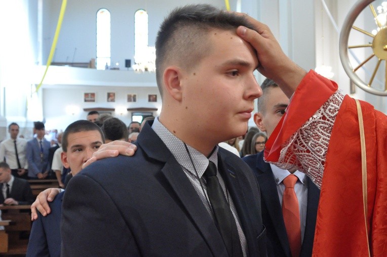 Bierzmowanie w Dąbrowie Tarnowskiej