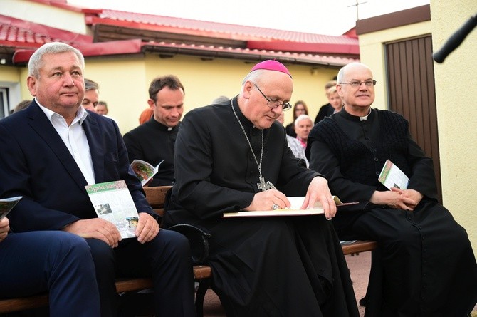 Poświęcenie ogrodu biblijnego w Lidzbarku Warmińskim