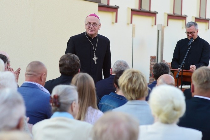 Poświęcenie ogrodu biblijnego w Lidzbarku Warmińskim