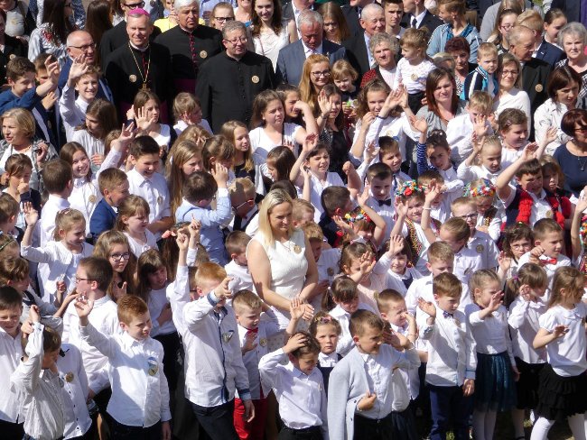 Jubileusz szkoły w Rozniszewie