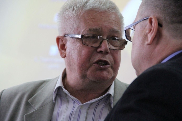 Konferencja o samobójstwach wśród dzieci i młodzieży