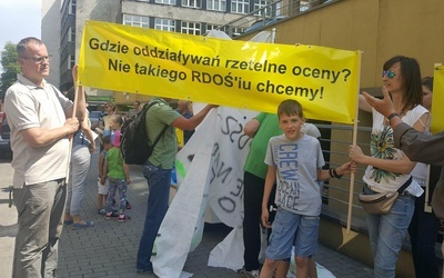 Imielin boi się zawalenia budynków i protestuje [ZDJĘCIA]