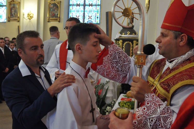 Bierzmowanie w Oleśnie