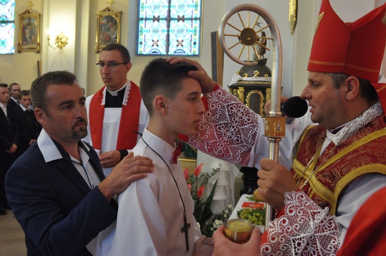 Bierzmowanie w Oleśnie