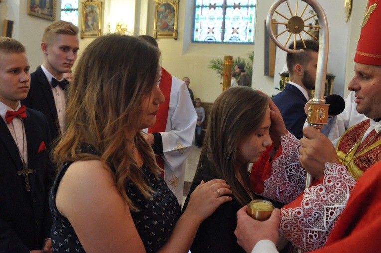 Bierzmowanie w Oleśnie