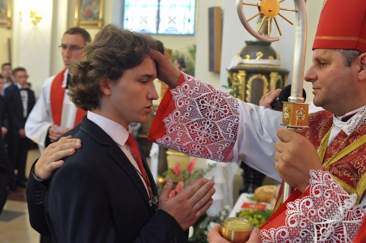 Bierzmowanie w Oleśnie