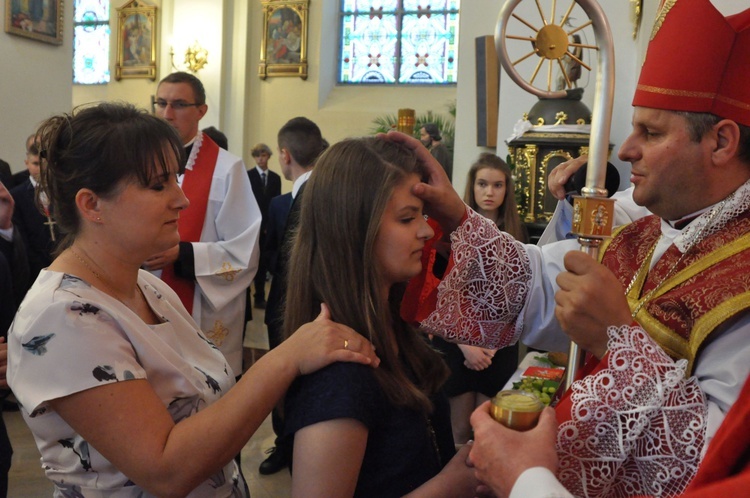 Bierzmowanie w Oleśnie