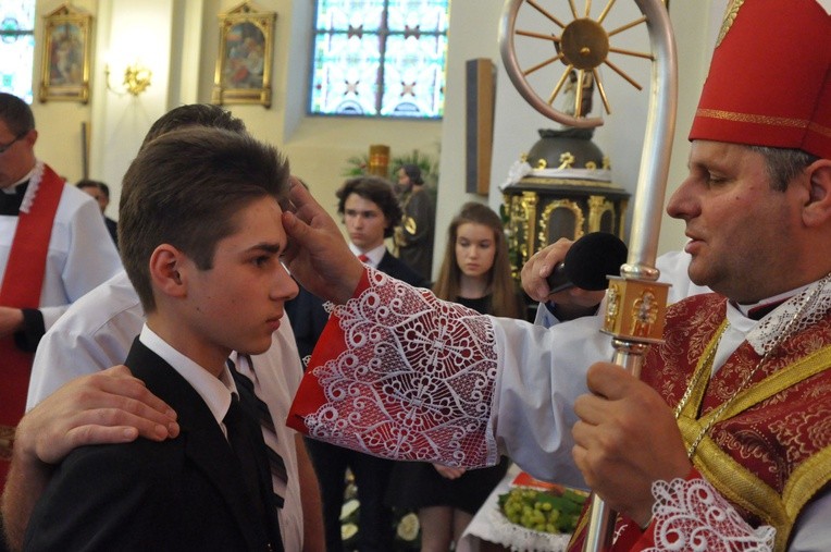 Bierzmowanie w Oleśnie