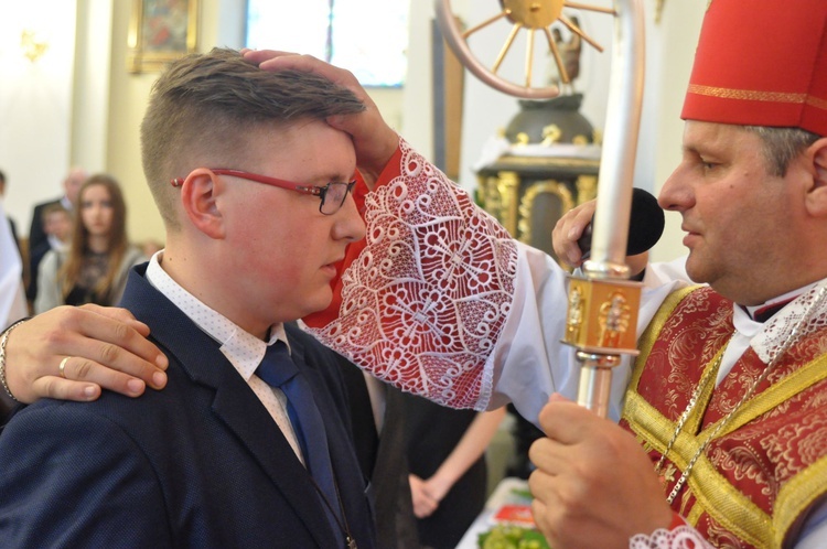 Bierzmowanie w Oleśnie