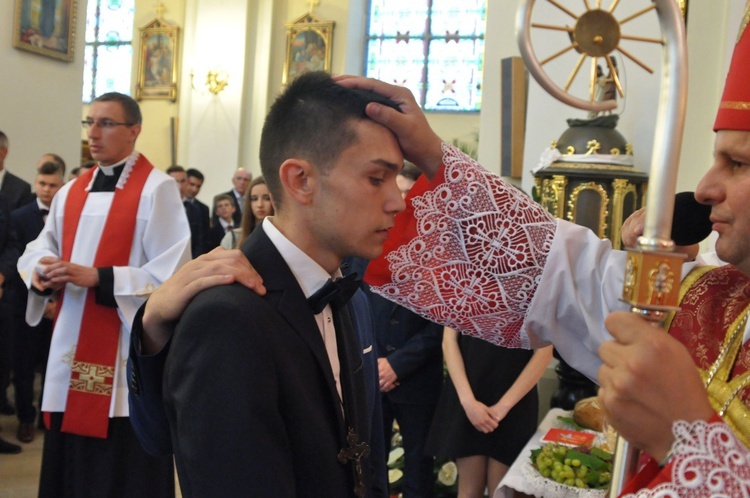 Bierzmowanie w Oleśnie