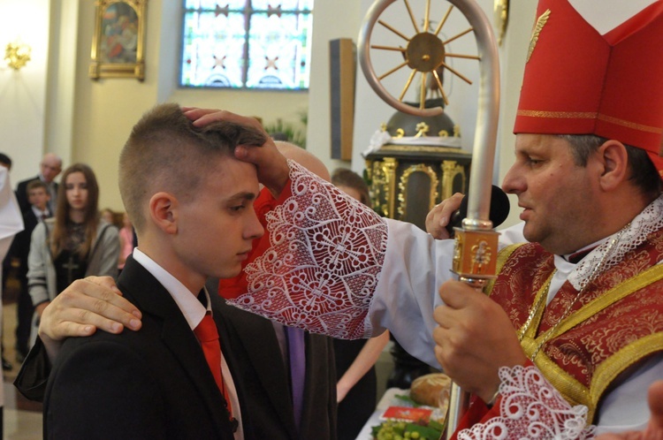 Bierzmowanie w Oleśnie