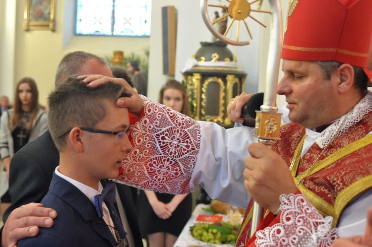 Bierzmowanie w Oleśnie