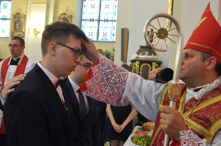 Bierzmowanie w Oleśnie