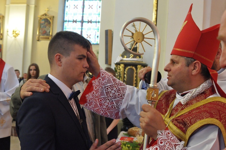 Bierzmowanie w Oleśnie