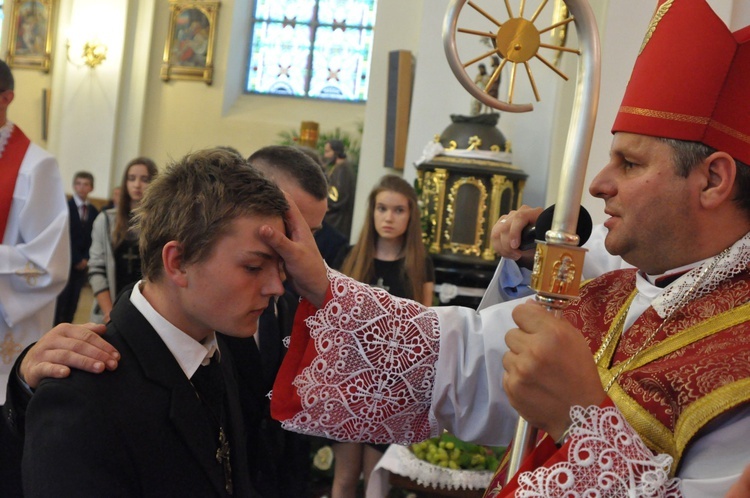 Bierzmowanie w Oleśnie
