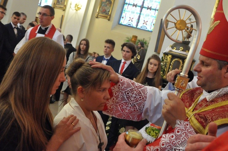 Bierzmowanie w Oleśnie