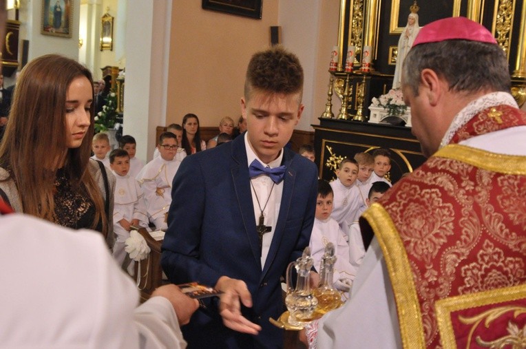 Bierzmowanie w Oleśnie