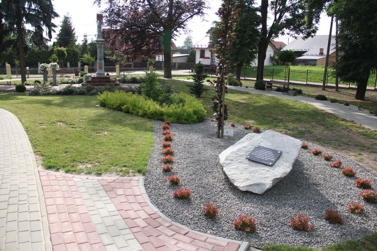 Ogród parafialny w Wawrzeńczycach