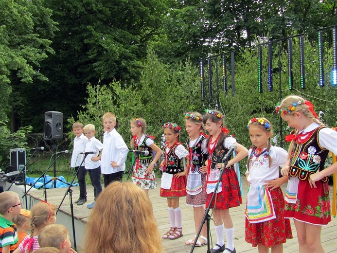 Majówka nad Stawem w Łąkcie