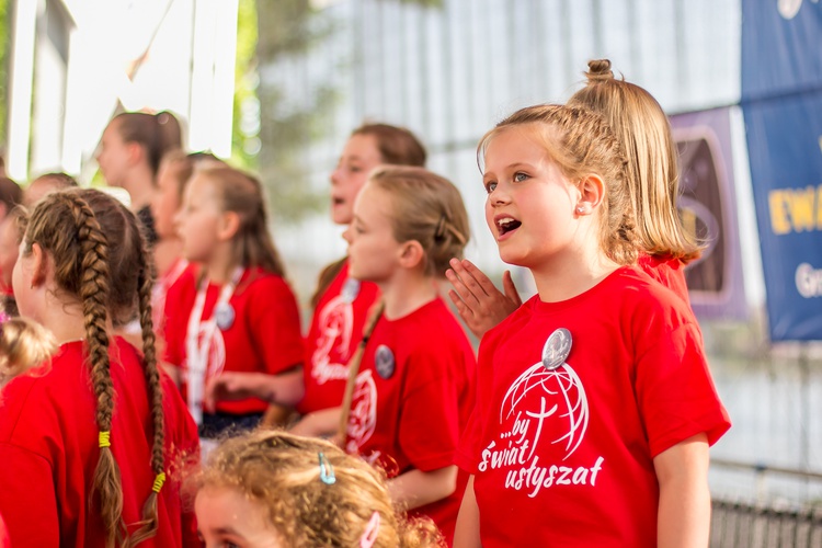 Koncert "...by Świat usłyszał"