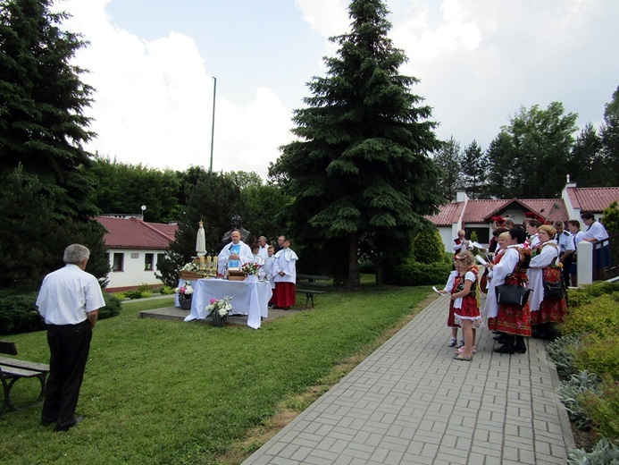 Majówka nad Stawem w Łąkcie