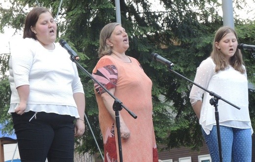 5. Marsz dla Życia i Rodziny w Bielsku-Białej 2018 - festyn Caritas