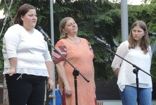 5. Marsz dla Życia i Rodziny w Bielsku-Białej 2018 - festyn Caritas