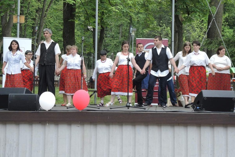 5. Marsz dla Życia i Rodziny w Bielsku-Białej 2018 - festyn Caritas