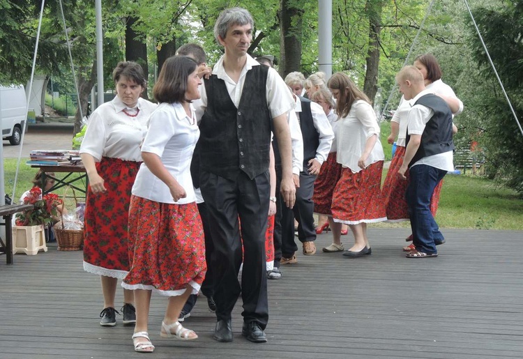 5. Marsz dla Życia i Rodziny w Bielsku-Białej 2018 - festyn Caritas