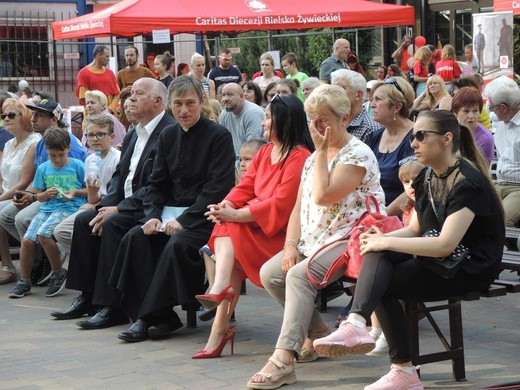 5. Marsz dla Życia i Rodziny w Bielsku-Białej 2018 - festyn Caritas