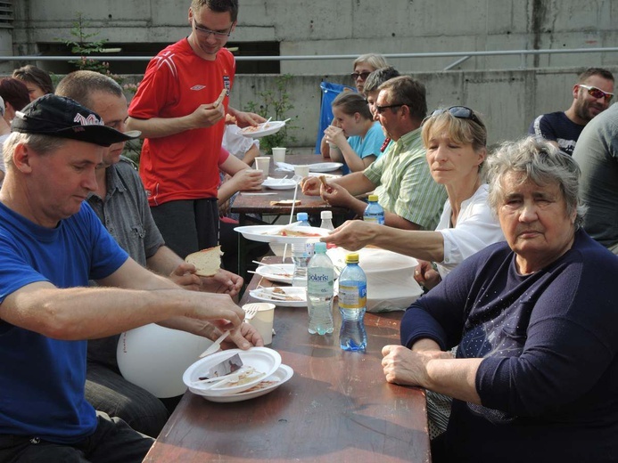 5. Marsz dla Życia i Rodziny w Bielsku-Białej 2018 - festyn Caritas