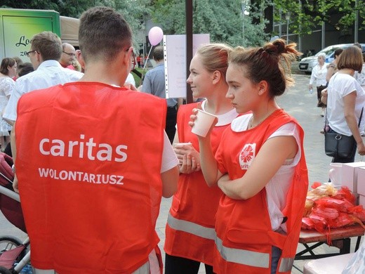 5. Marsz dla Życia i Rodziny w Bielsku-Białej 2018 - festyn Caritas