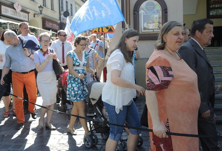 5. Marsz dla Życia i Rodziny w Bielsku-Białej 2018 - na trasie