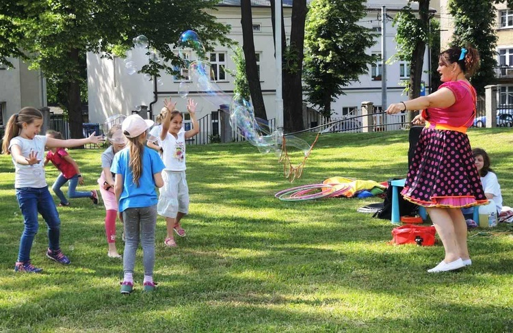 Festyn rodzinny z katolickim przedszkolem "Serduszko"