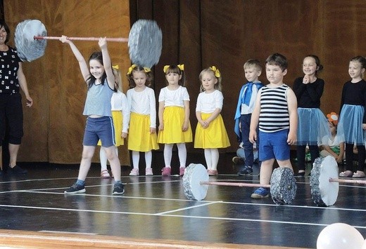 Festyn rodzinny z katolickim przedszkolem "Serduszko"