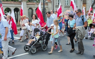 W ten projekt ewangelizacji angażuje się coraz więcej miejscowości.