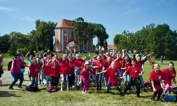 Przy okazji spotykają się też członkowie Szkolnych Kół Caritas.