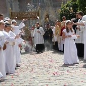 Pójdź za Jezusem Eucharystycznym i... prześlij zdjęcia