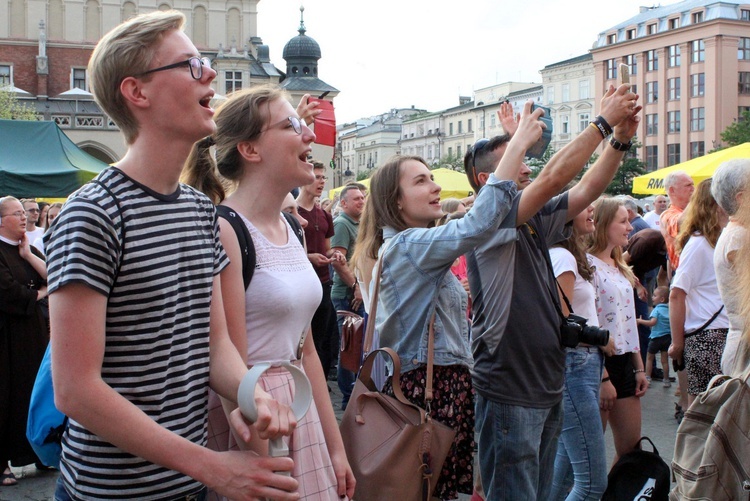 Uwielbienie "Jestem" na Rynku Głównym