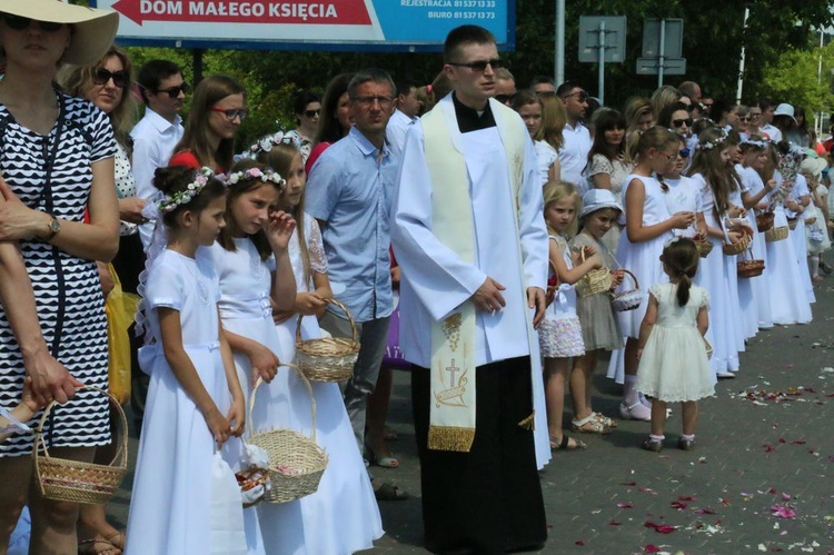 Procesja w parafii Trójcy Świętej w Lublinie